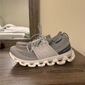 On Running Light Gray Sneakers